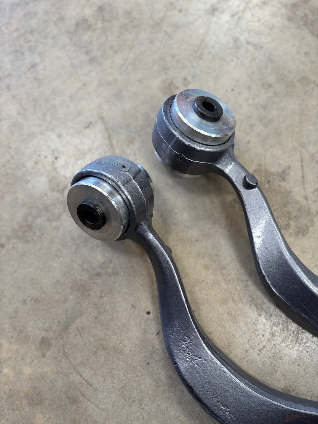 E53 x5 - Solid Bush Front Wishbones
