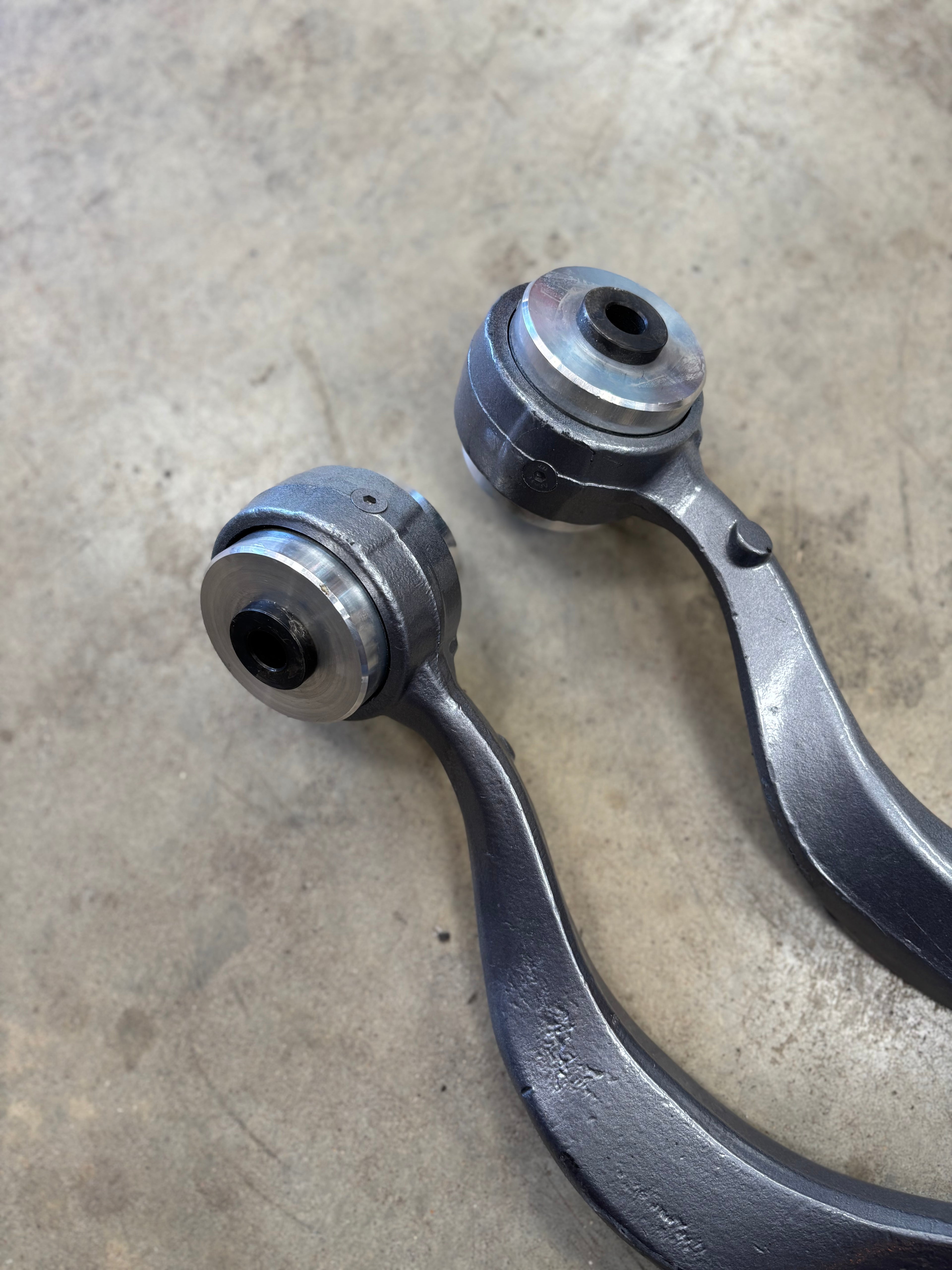 E53 x5 - Solid Bush Front Wishbones